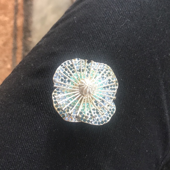 Marc Jacobs Brooch Designer Jewellery blue crystals/rhinestone flower - Picture 16 of 16